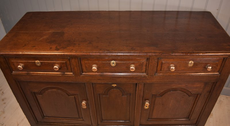 Welsh dresser base